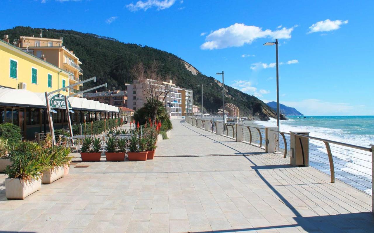 Leo Holiday Homes Deiva Marina Exterior photo